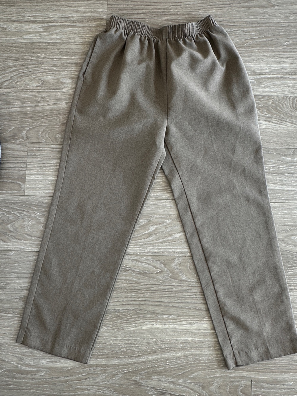 Allison Daley Women's Stretch Chinos in Taupe